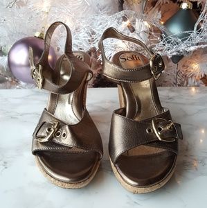 Sofft Bronze Wedges